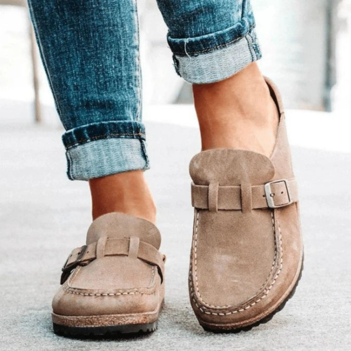 Sandales Clarisse pour femme à mousse mémoire de forme, absorption des chocs et soutien personnalisé pour vos pieds.