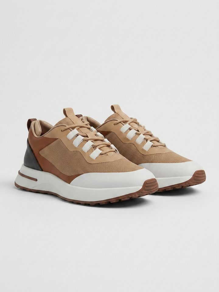 Baskets Homme Cognac Fused Mesh Basses de Marche avec Semelle Blanche
