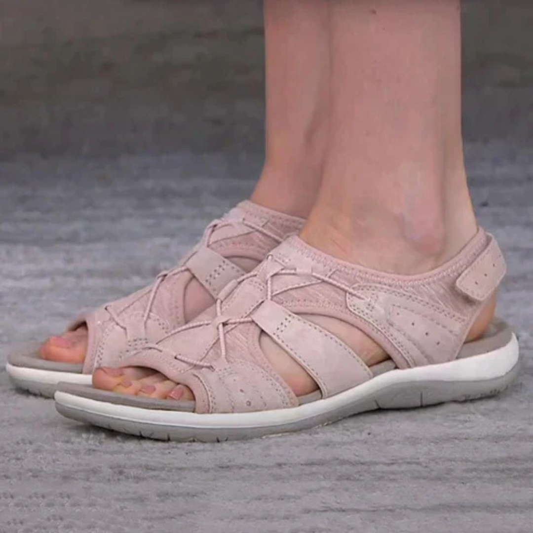 Sandales Ophélie pour femme à bout ouvert et semelle flexible, design aéré idéal pour les journées d'été et promenades estivales.