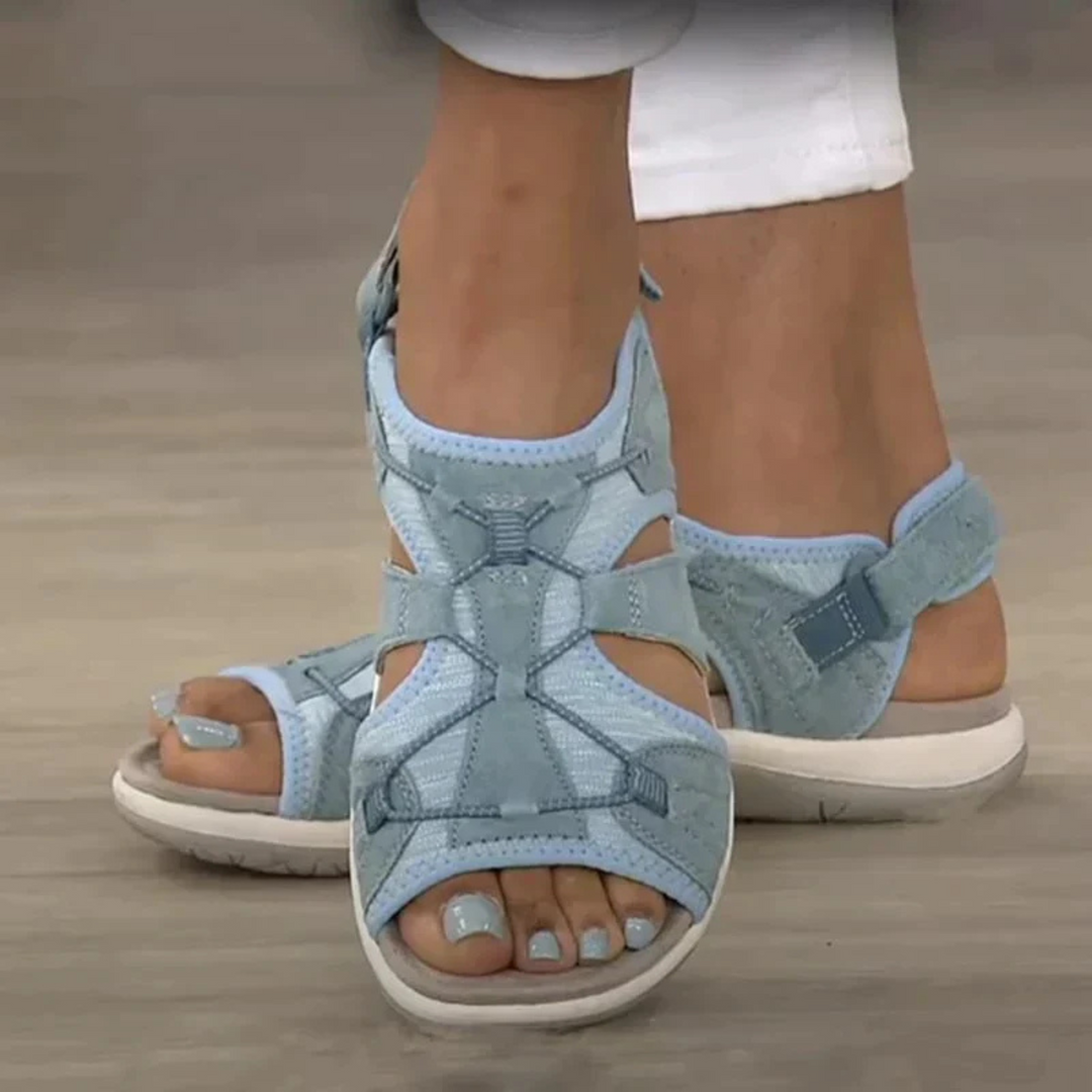 Sandales Ophélie pour femme à bout ouvert et semelle flexible, design aéré idéal pour les journées d'été et promenades estivales.