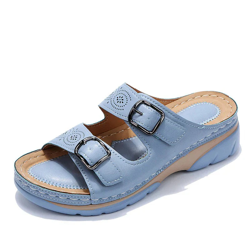 Sandales Bertille pour femme souples et orthopédiques, semelle ergonomique avec amorti optimal pour usage quotidien.
