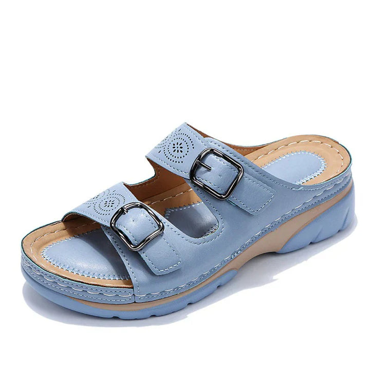 Sandales Bertille pour femme souples et orthopédiques, semelle ergonomique avec amorti optimal pour usage quotidien.