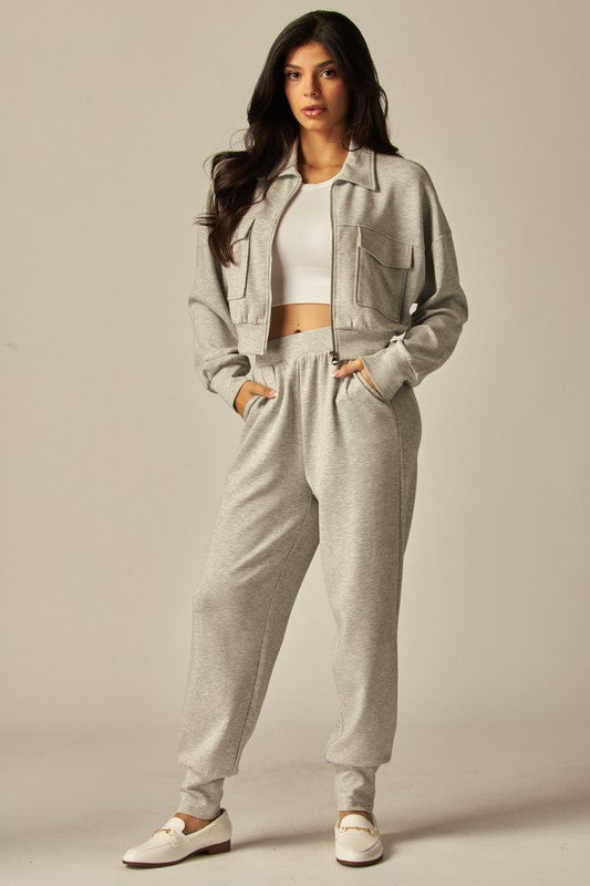 Ensemble Veste Courte Utilitaire et Pantalon Jogger pour Femme