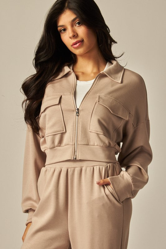 Ensemble Veste Courte Utilitaire et Pantalon Jogger pour Femme