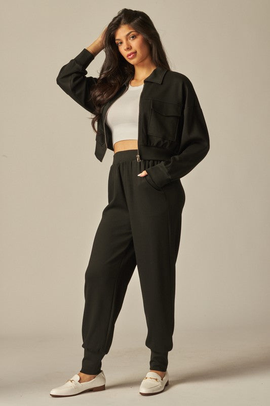 Ensemble Veste Courte Utilitaire et Pantalon Jogger pour Femme