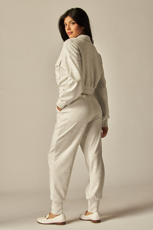 Ensemble Veste Courte Utilitaire et Pantalon Jogger pour Femme
