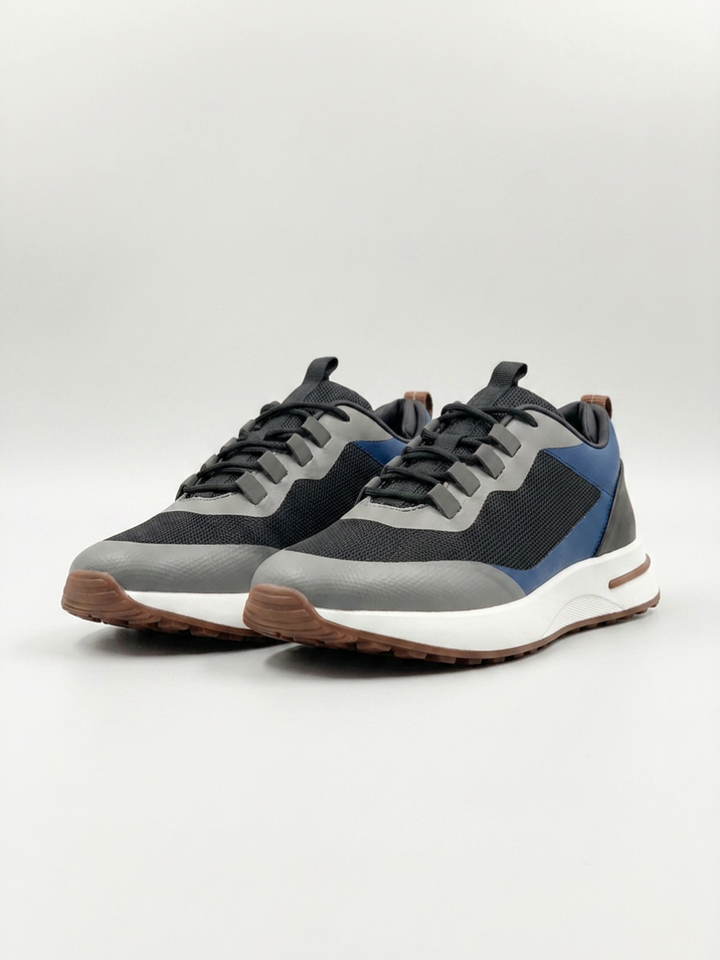 Baskets Homme Bleu Royal Fused Mesh Basses de Marche avec Semelle Blanche