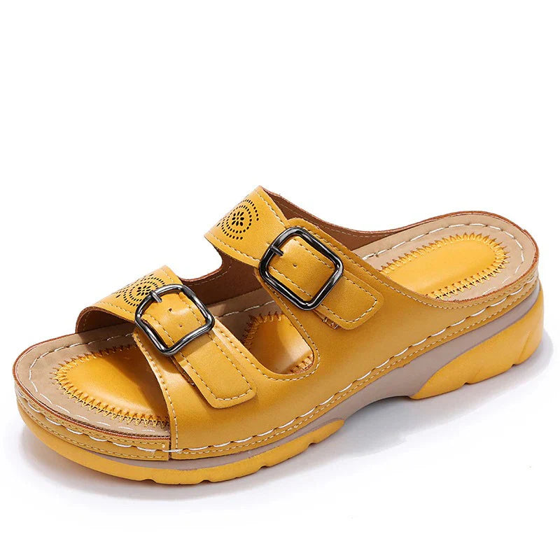 Sandales Bertille pour femme souples et orthopédiques, semelle ergonomique avec amorti optimal pour usage quotidien.