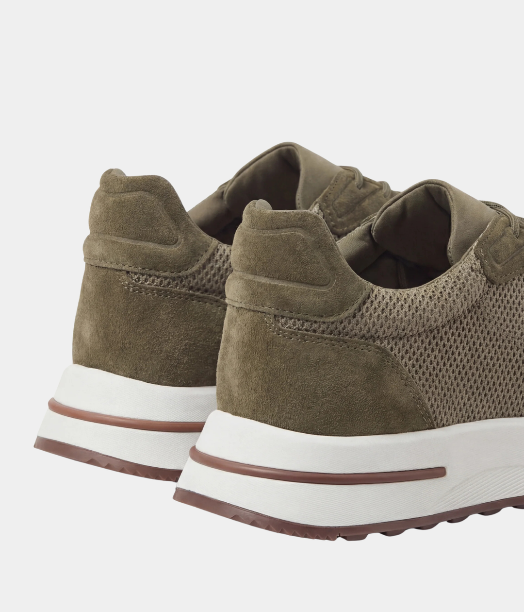 Baskets Homme Olive Suede & Mesh Basses de Marche avec Semelle Blanche