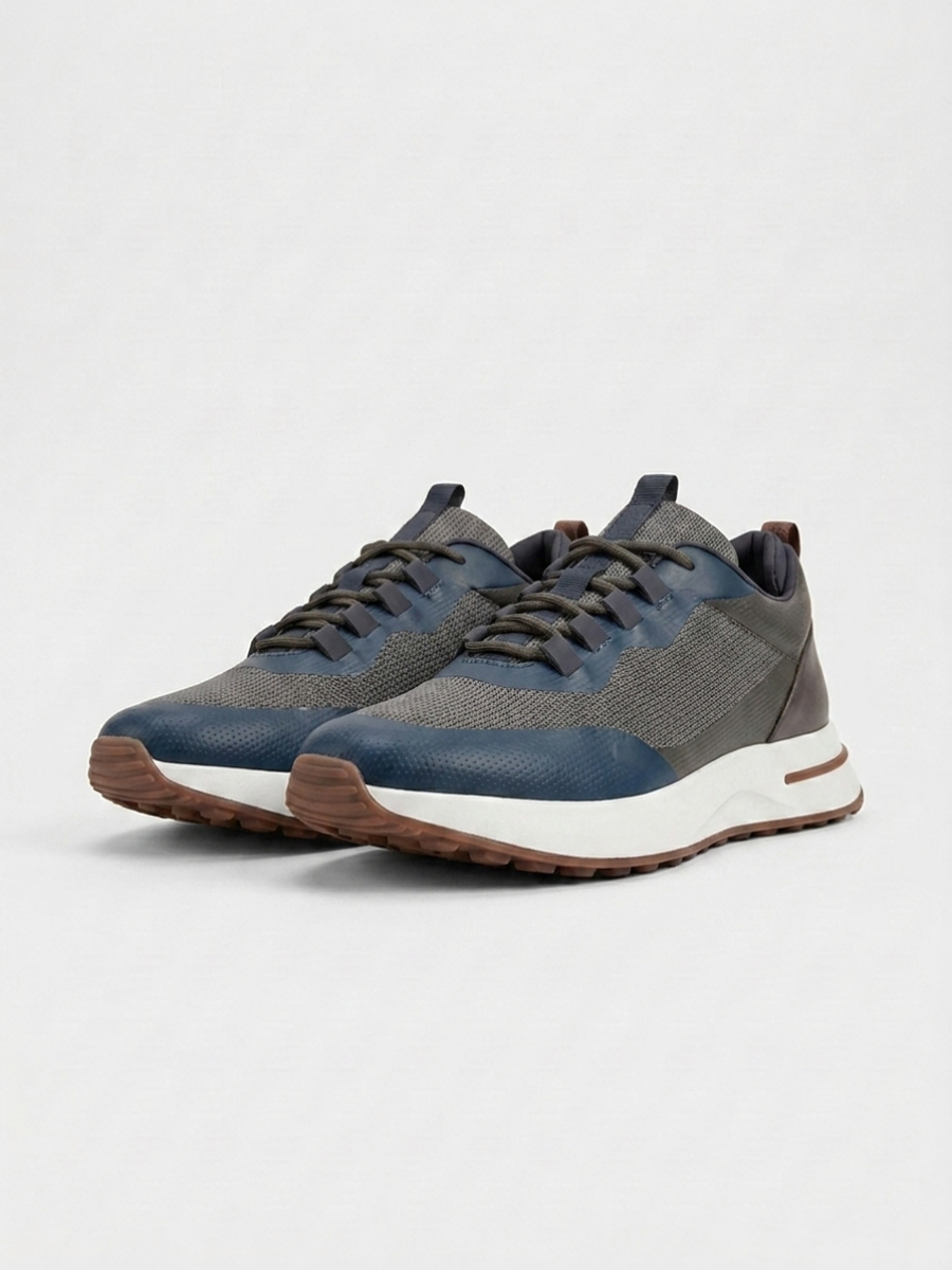 Baskets Homme Bleu Marine Fused Mesh Basses de Marche avec Semelle Blanche