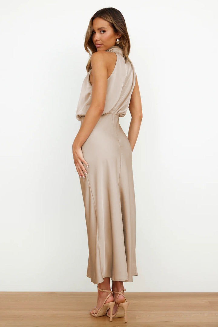 Célestine | Robe élégante à col halter pour femmes
