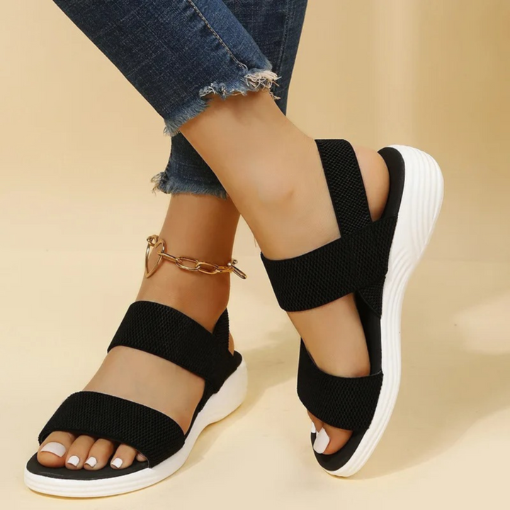 Sandales Brigitte pour femme à soutien orthopédique, semelle ergonomique pensée pour soulager la fatigue au quotidien.