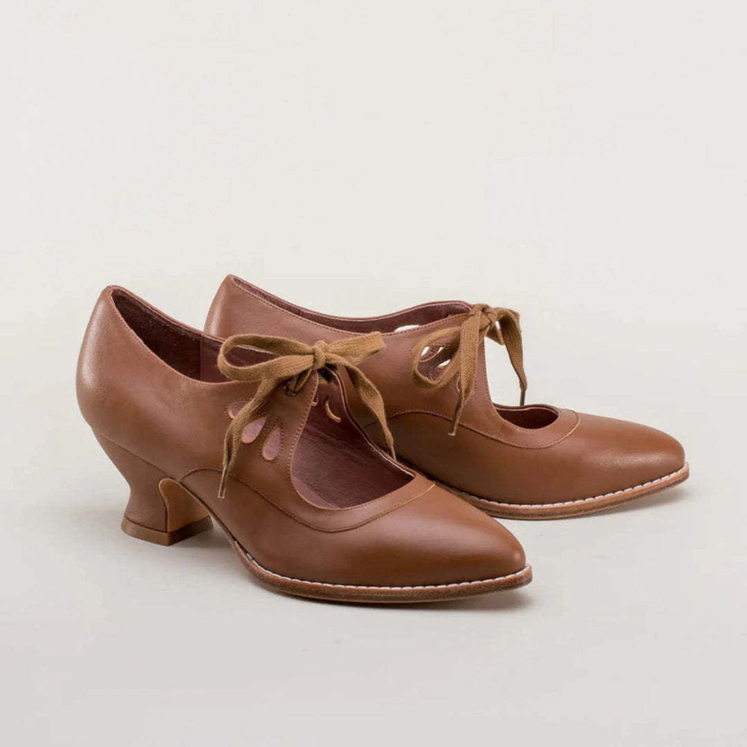 Chaussures Philippine pour femme à talons orthopédiques, semelle intégrée réduisant la pression pour une élégance confortable.