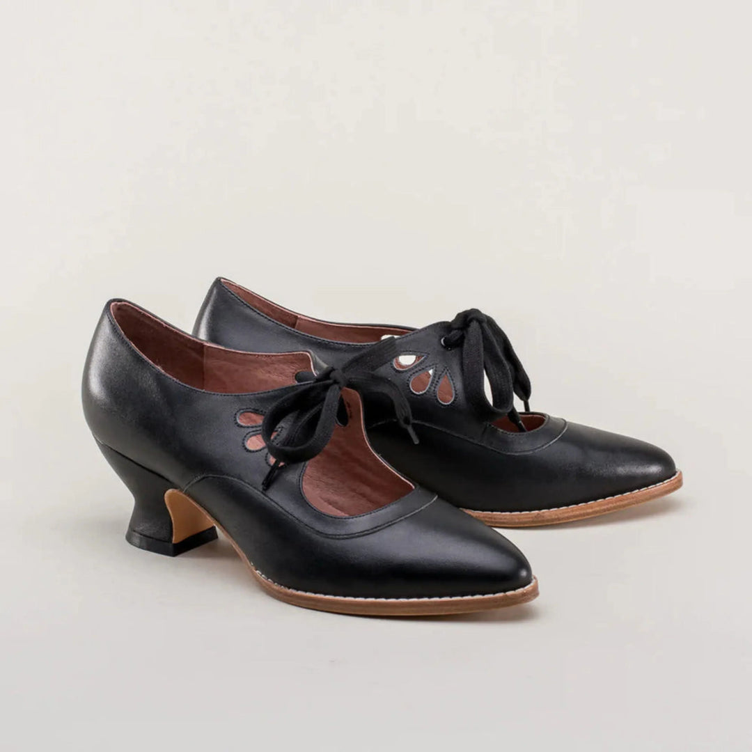 Chaussures Philippine pour femme à talons orthopédiques, semelle intégrée réduisant la pression pour une élégance confortable.