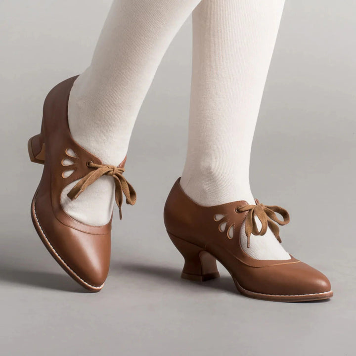 Chaussures Philippine pour femme à talons orthopédiques, semelle intégrée réduisant la pression pour une élégance confortable.