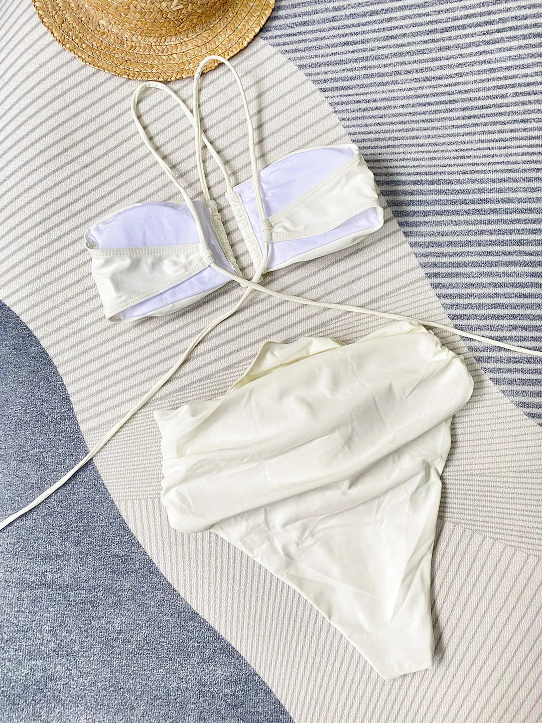 Émeraude | Maillot de Bain pour Femme | Bikini Deux Pièces, Floral & Élégant