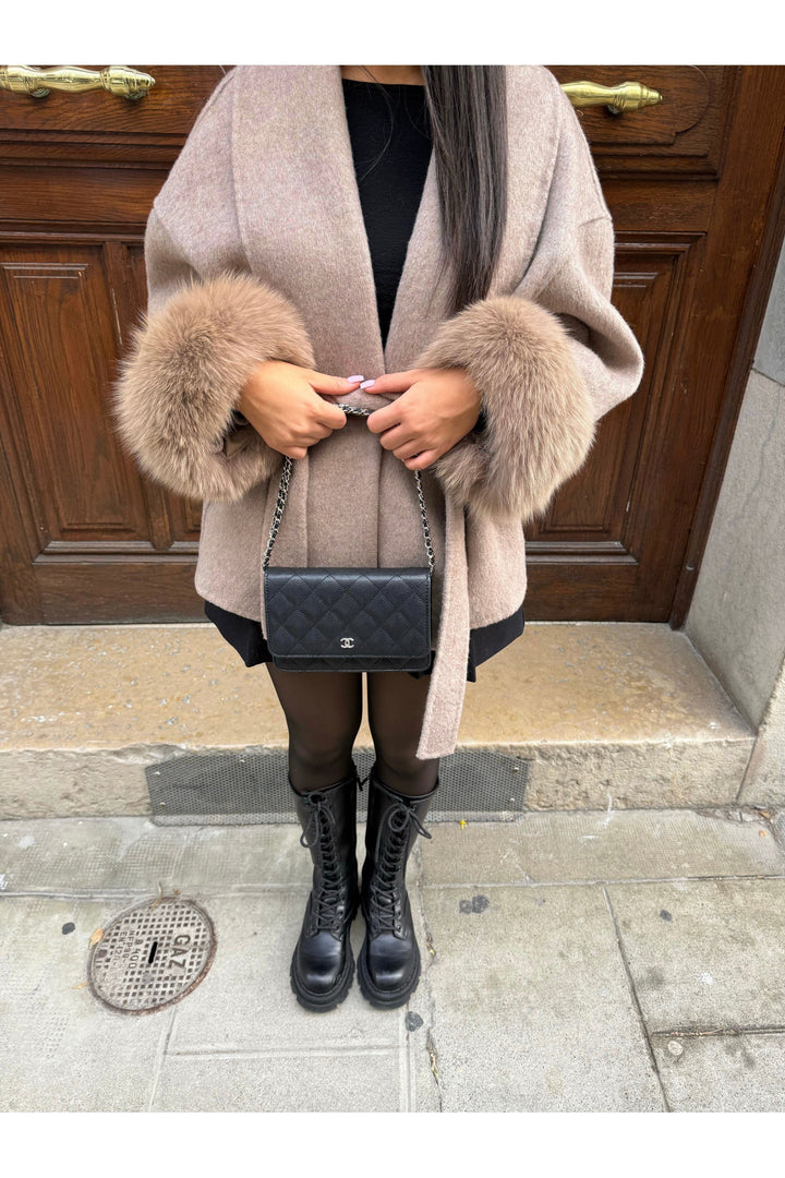 Manteau Femme Long Fausse Fourrure Ceinturé Manches Fourrure