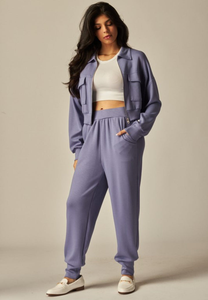 Ensemble Veste Courte Utilitaire et Pantalon Jogger pour Femme