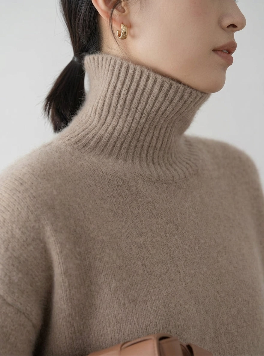 Lisette | Pull Col Roulé Intemporel en Cachemire