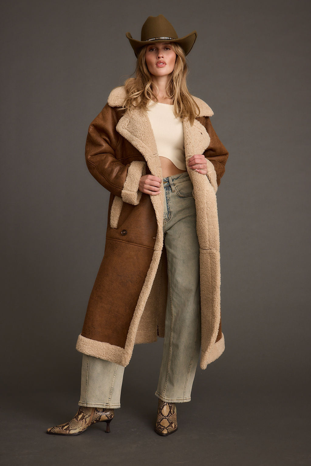 Manteau Long Femme Col Fausse Fourrure Doublé Et Poignets Reversibles