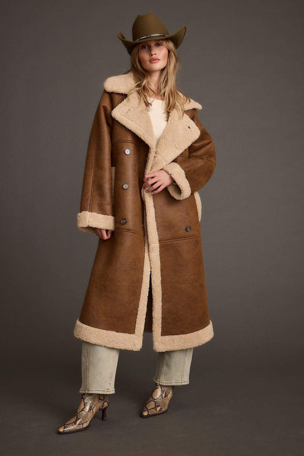 Manteau Long Femme Col Fausse Fourrure Doublé Et Poignets Reversibles