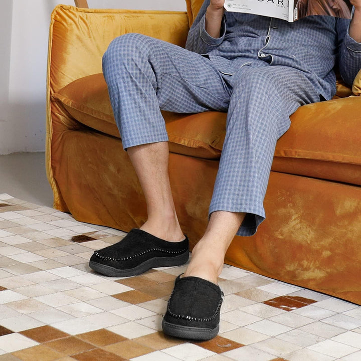 Chaussons Mocassins en Daim Doublés Fourrure à Semelle Crantée pour Homme