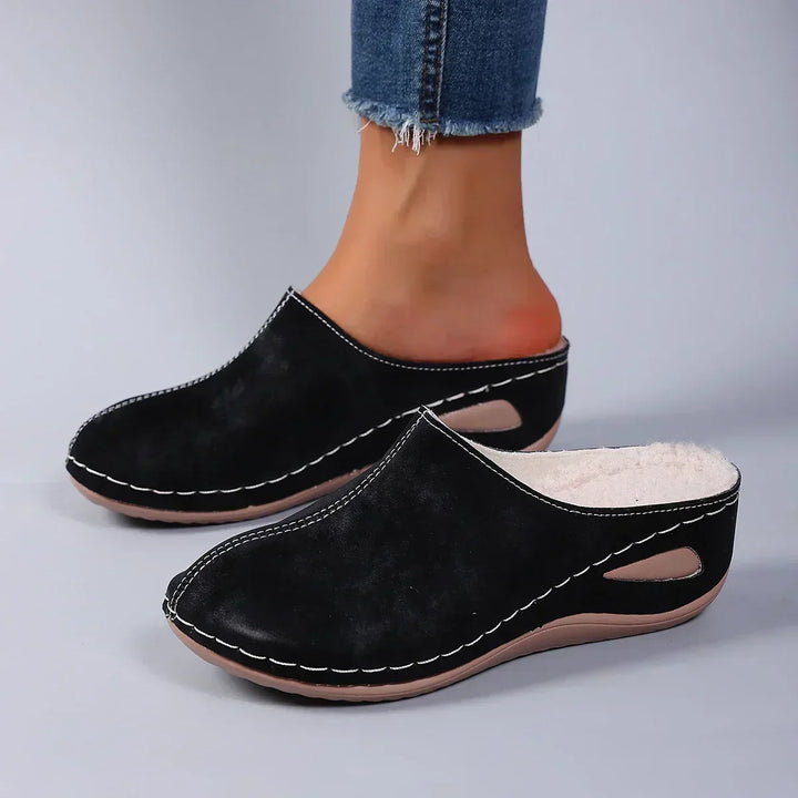 Chaussons Orthopédiques Femme à Enfiler avec Semelle Intérieure Rembourrée et Bout Fermé
