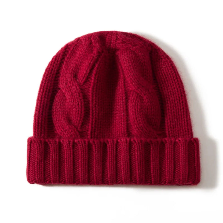 Bonnet en Maille Tricotée pour Femme avec Motif Torsadé et Revers