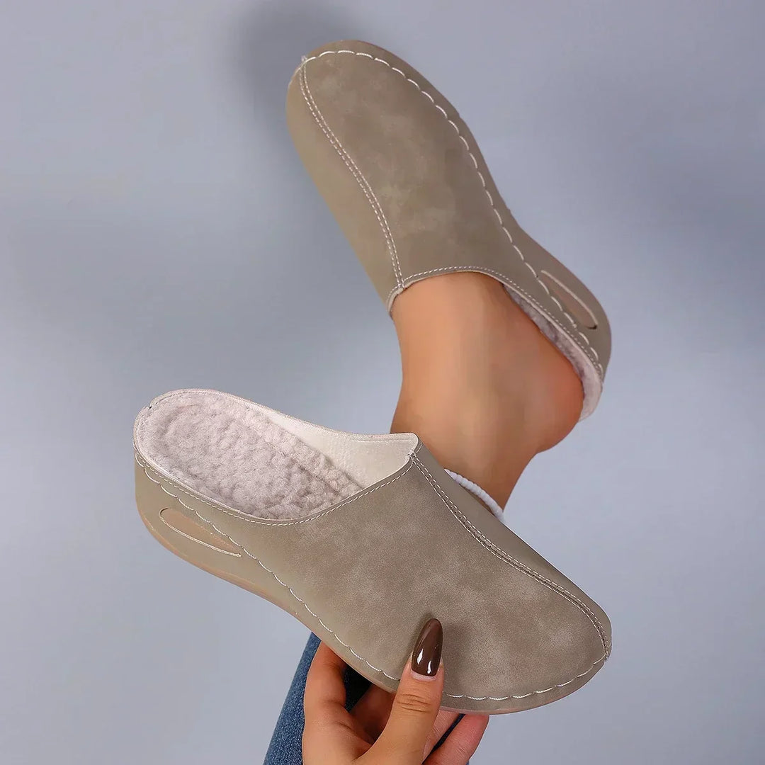 Chaussons Orthopédiques Femme à Enfiler avec Semelle Intérieure Rembourrée et Bout Fermé