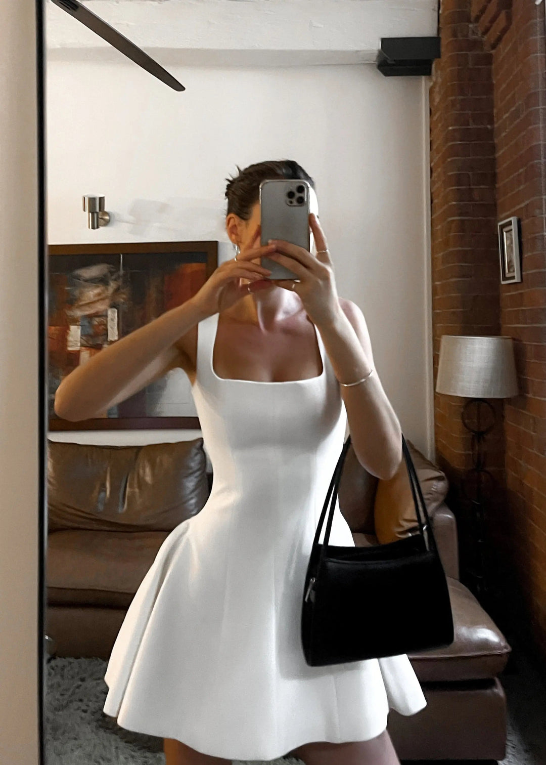 Auriane | Robe élégante blanche évasée pour femmes