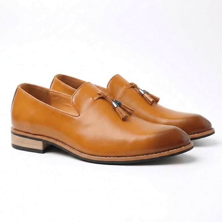 Mocassins Homme en Cuir avec Pampilles et Talon en Bois