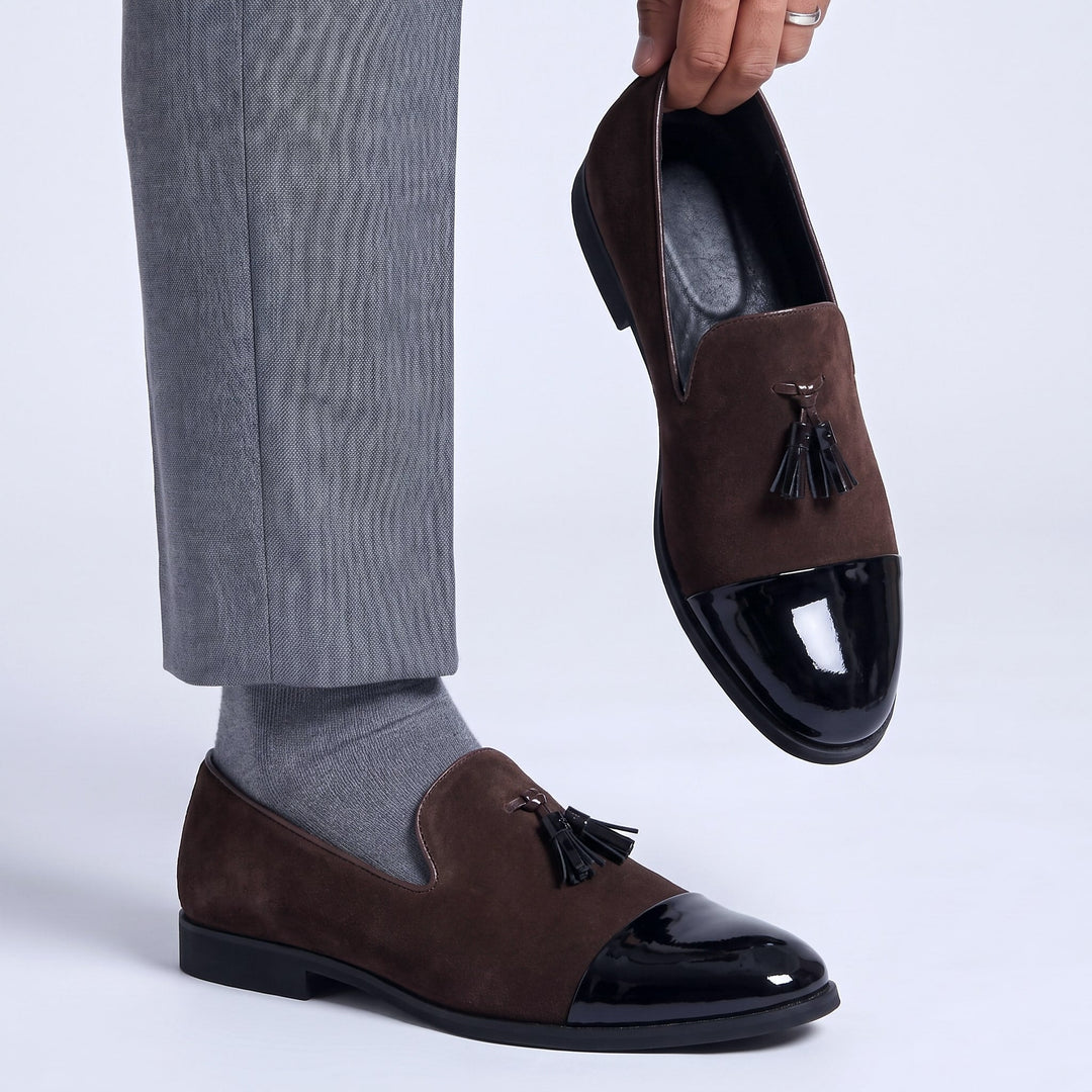 Mocassins Homme en Daim avec Pampilles et Bout en Cuir Verni