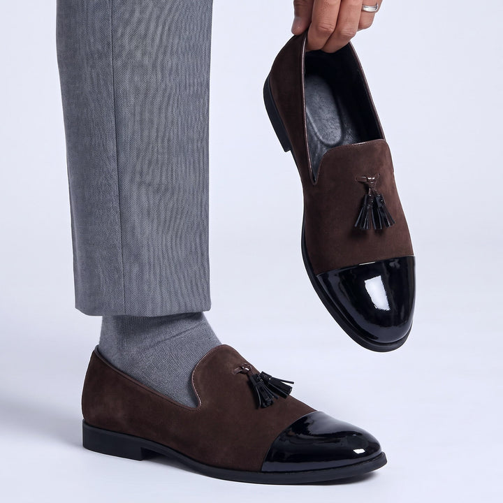 Mocassins Homme en Daim avec Pampilles et Bout en Cuir Verni