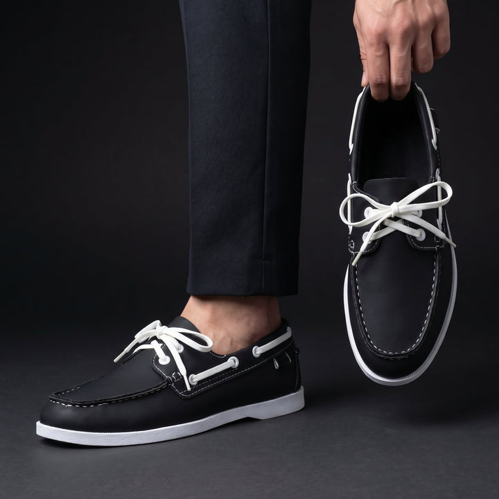 Chaussures Bateau Homme en Cuir Bicolore avec Lacets et Œillets Métalliques