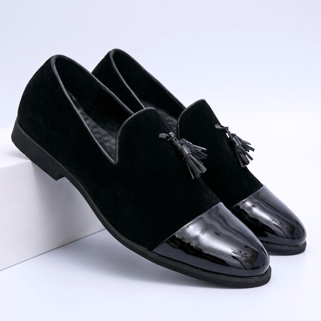 Mocassins Homme en Daim avec Pampilles et Bout en Cuir Verni