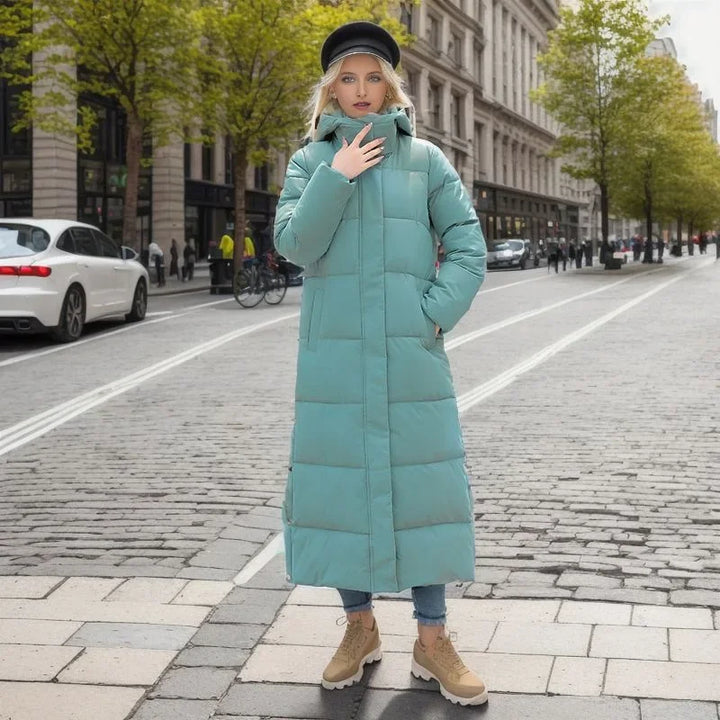 Parka Longue Femme à Capuche Coupe Ajustée pour l’Hiver