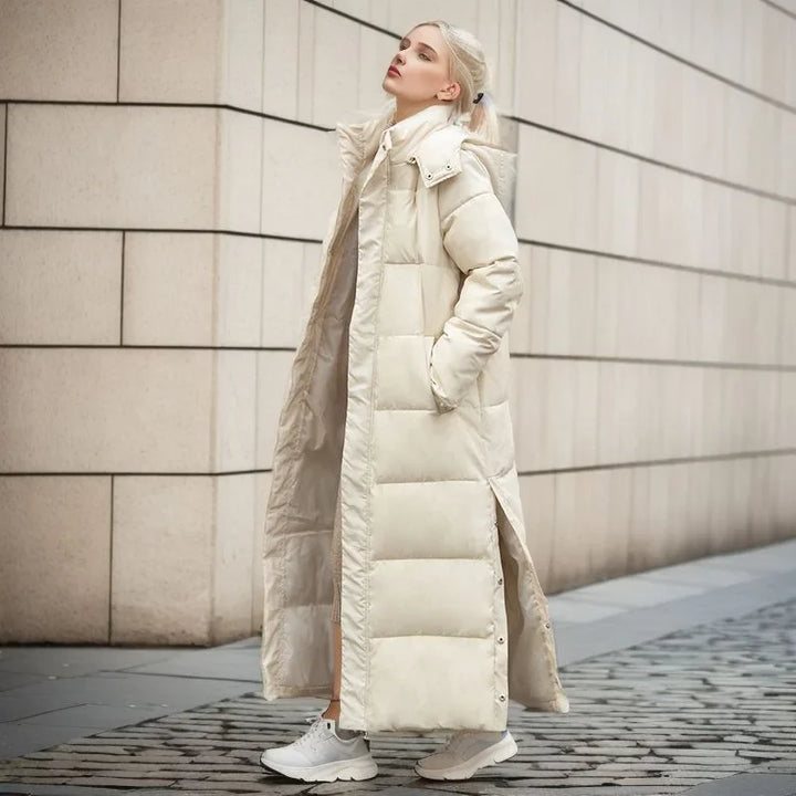 Parka Longue Femme à Capuche Coupe Ajustée pour l’Hiver