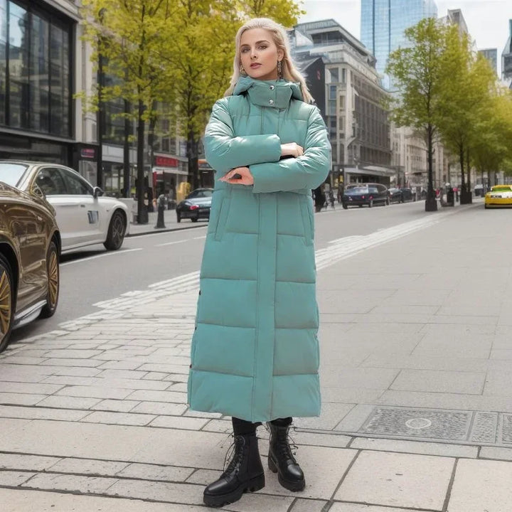 Parka Longue Femme à Capuche Coupe Ajustée pour l’Hiver