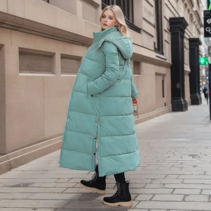 Parka Longue Femme à Capuche Coupe Ajustée pour l’Hiver