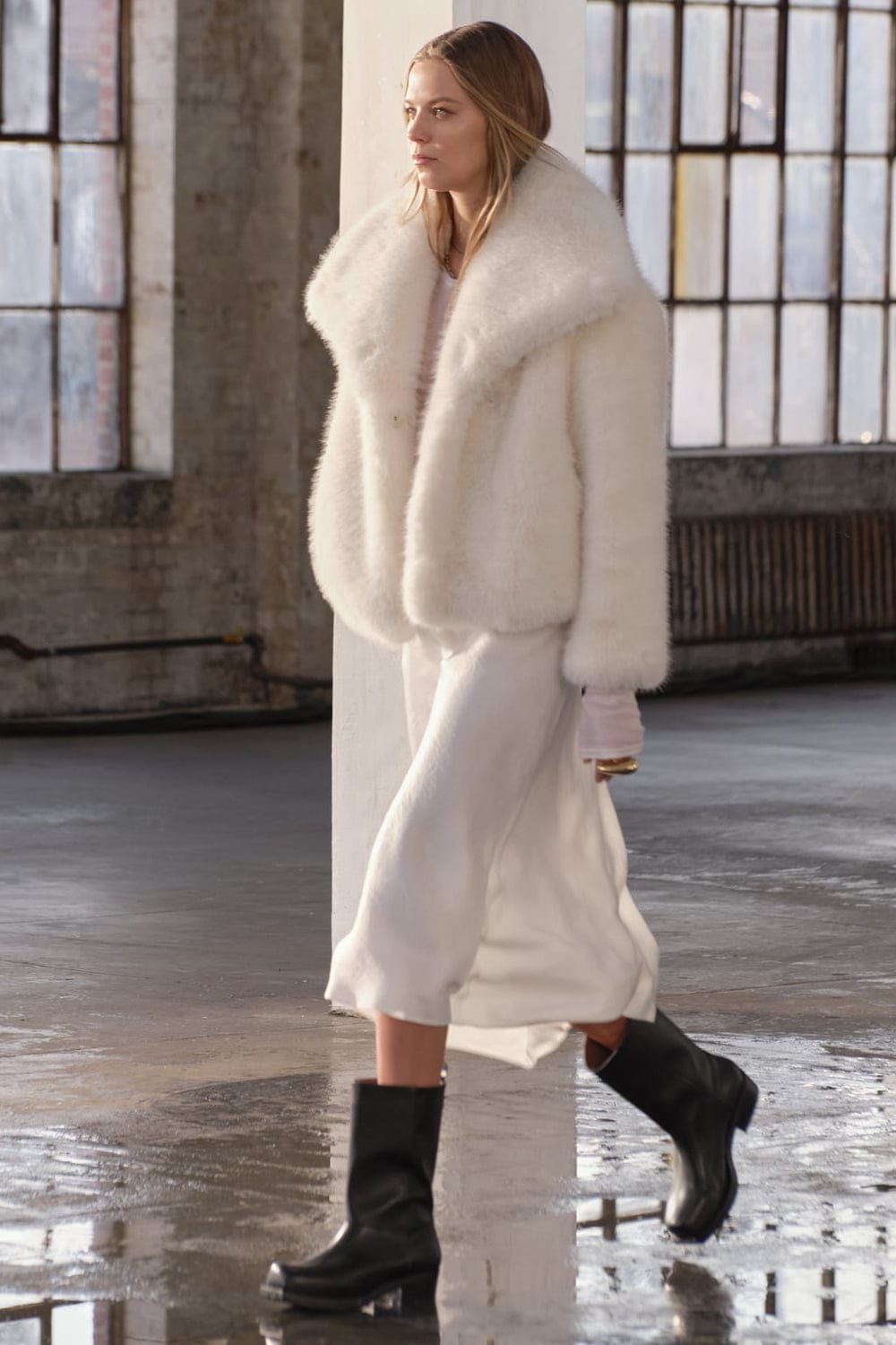 Manteau d’Hiver Femme à Texture Duveteuse