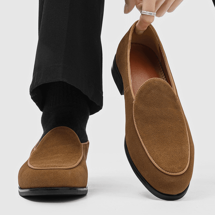 Mocassins Homme en Daim à Enfiler avec Bout Arrondi et Semelle en Cuir