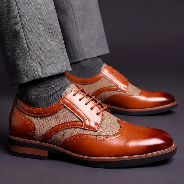 Chaussures Derby Homme en Cuir Bicolore avec Détail Brogue et Lacets