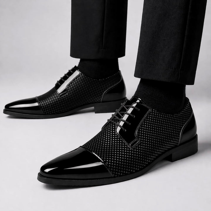 Chaussures Oxford Homme en Cuir avec Bout Verni et Motif Texturé