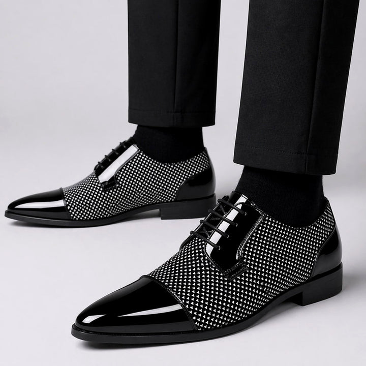 Chaussures Oxford Homme en Cuir avec Bout Verni et Motif Texturé