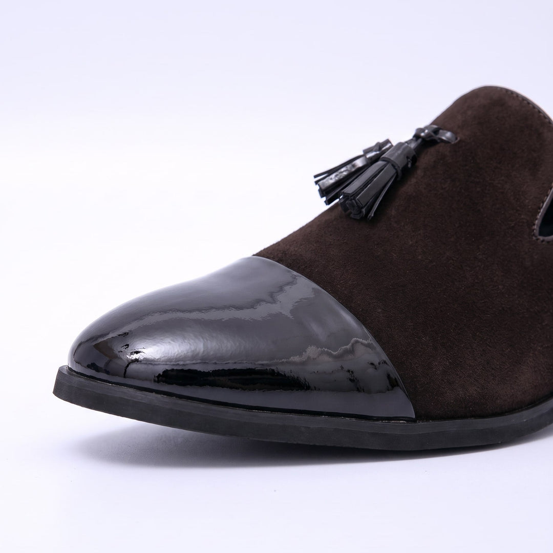 Mocassins Homme en Daim avec Pampilles et Bout en Cuir Verni