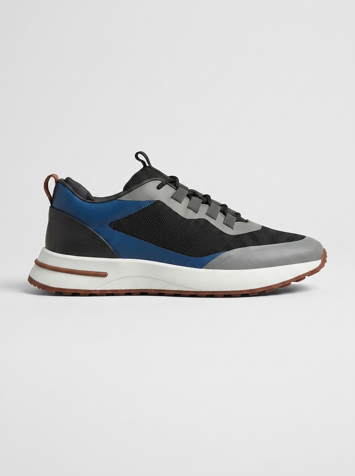 Baskets Homme Bleu Royal Fused Mesh Basses de Marche avec Semelle Blanche
