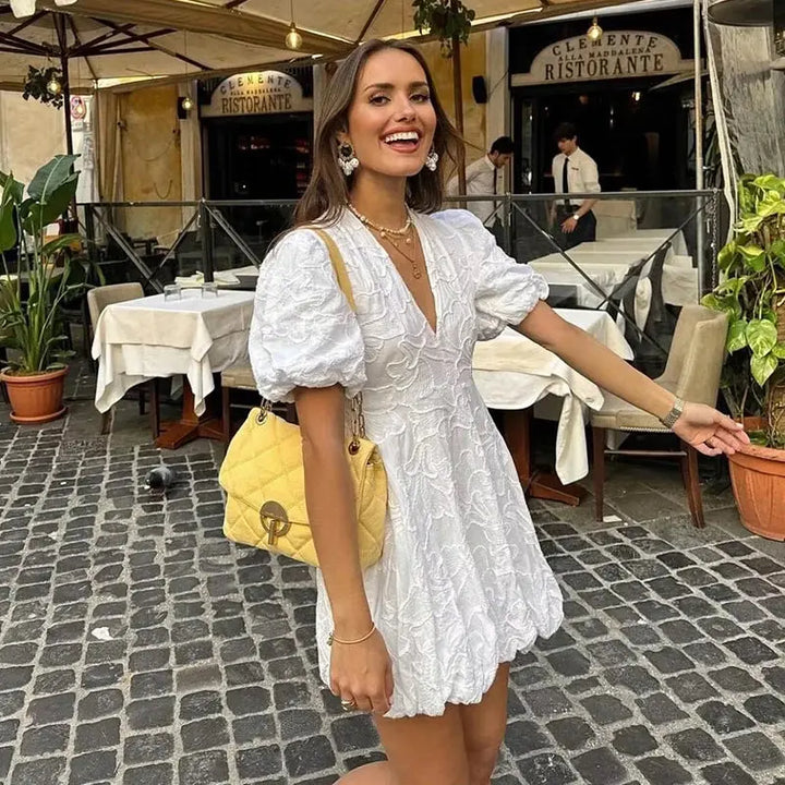 Émilie | Robe élégante à col en V pour femmes