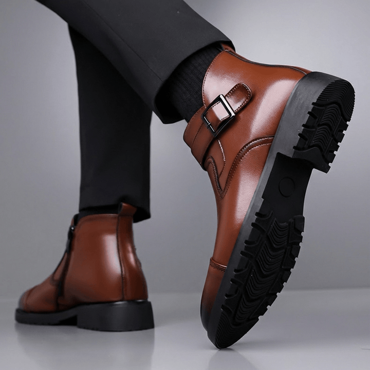Bottes Homme en Cuir avec Sangle à Boucle et Semelle Crantée