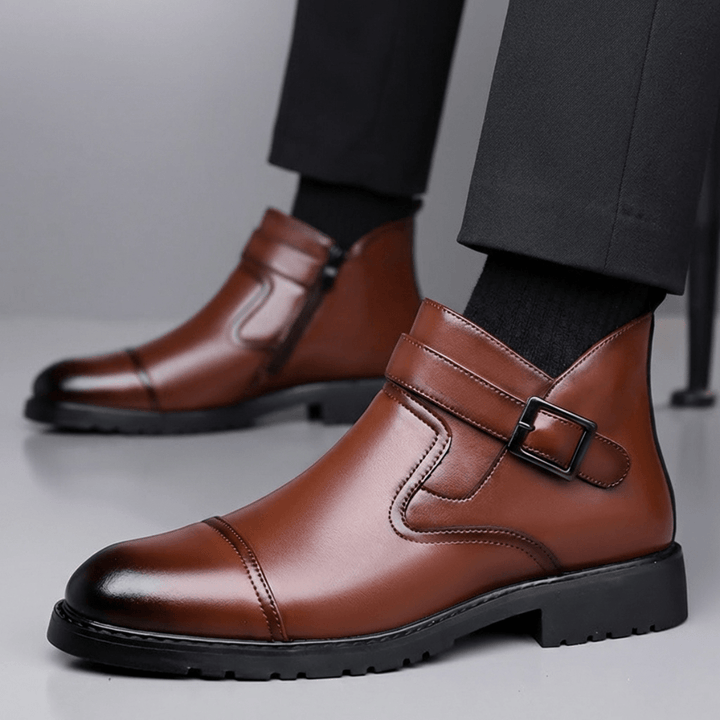 Bottes Homme en Cuir avec Sangle à Boucle et Semelle Crantée