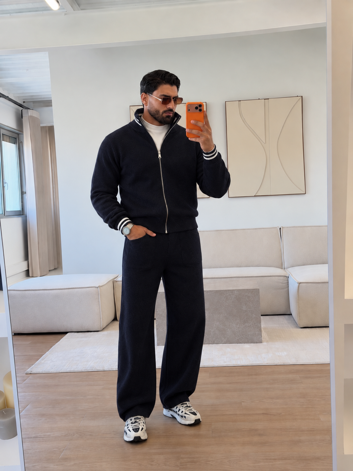 Ensemble Maille Homme Veste Col Montant Poignets Rayés Et Pantalon
